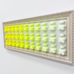 Pop Art 3D Neon Yellow Ombre Gummy Bear Resin Sculpture Wall hanging Wall Art Kids Room Decor Modern Galery Framed Candy Decor 24 x 10&#39;&#39;