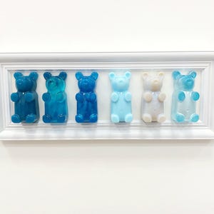 Gummy Bear Resin Wall Art Modern Pop Art 3D Resin Kids Room Decor Blue Candy Decor 15.5 x 5.5 &#39;&#39;