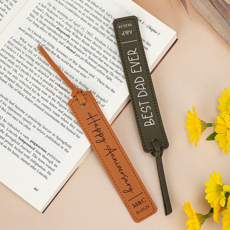 Personalized Leather Bookmark,Custom Bookmark with Name,3 Year Leather Anniversary,Gifts for Him Her,Gift for Readers,Father's Day Gifts zdjęcie 5