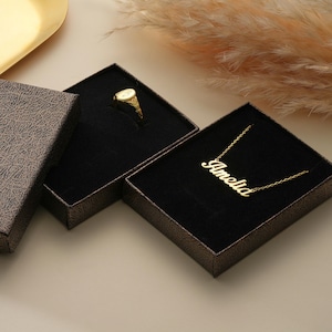 Complete the moment with our elegant gift box, tailored to make your 14K Gold Name Necklace even more special. Ideal for birthdays, Christmas, and beyond—ready to be gifted.