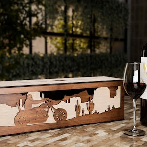 Caixa de presente de garrafa de vinho de madeira - Tema Low Rider - Arquivo de corte vetorial em camadas 3D para corte a laser, Glowforge, dxf, svg e caixa de presente lightburn