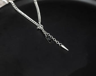 Collana con pendente a punta in argento – Ciondolo minimalista alternativo, gioielli grunge Y2K unisex, catena streetwear audace, regalo con ciondolo punk