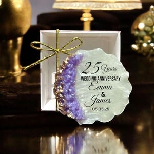 Personalized 1st, 10th, 25th, 50th Wedding Anniversary Favor - Elegant Epoxy Resin Magnet with Gold Leaf - Custom Keepsake Gift