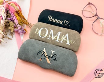Personalisiertes Brillenetui im Wildleder-Look | Edle Brillenschachtel mit Namen | Geschenk zu Geburtstag Jubiläum Ostern Oma Opa