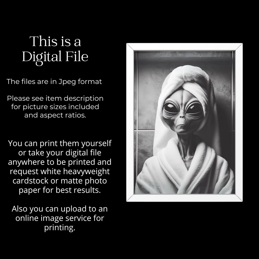 バスローブを着たエイリアンのプリント：ロズウェルバスルームウォールアート（デジタルダウンロード）#BW121 - Etsy 日本