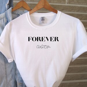 T-Shirt mit benutzerdefiniertem Text: Personalisiertes Baumwoll-T-Shirt