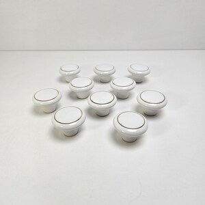 10 Pack Richelieu White Ceramic Knob Pull Gold Ring Accent Brass Threading 1.5″