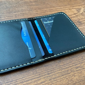 Tarjetero de cuero, billetera plegable de cuero hecha a mano, billetera de bolsillo frontal, billetera de cuero personalizada