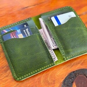 Portafoglio porta carte in pelle, portafoglio bifold in pelle fatto a mano, portafoglio tascabile frontale, portafoglio in pelle personalizzato