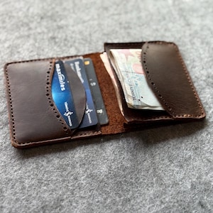 Tarjetero de cuero, billetera plegable de cuero hecha a mano, billetera de bolsillo frontal, billetera de cuero personalizada