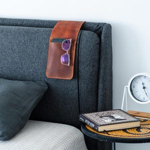 Leder Sofa Armlehne Organizer, Wohnzimmer Home Decor für Zeitschriften, Fernbedienung Caddy, Nachttisch Caddy, Sessel Caddy