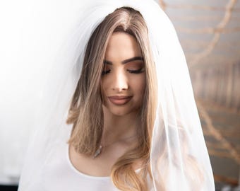 Ivory Bridal Veil with Comb - Simple Pencil Edge Elbow  Fingertip Length Wedding Veil