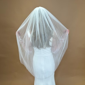 Ivory Accordion Veil with Comb Simple Fingertip Knee Veil for Bride Pleated veil Wedding Veil Bridal veil with comb image 7