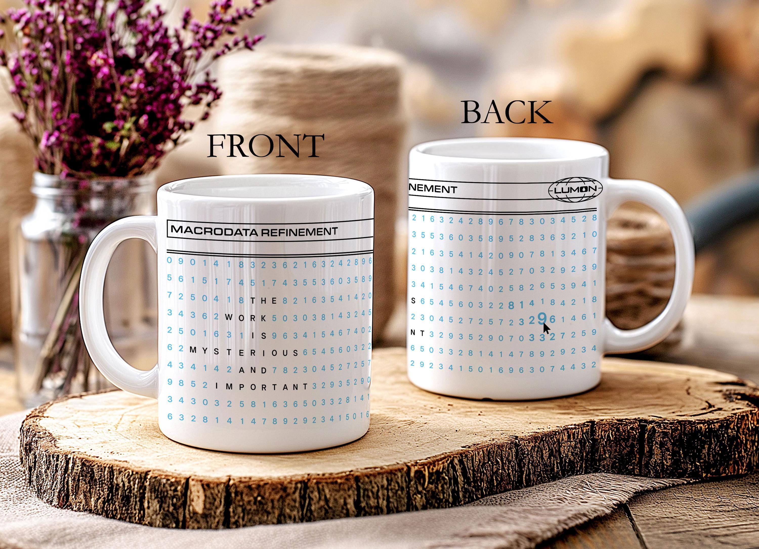 Die Arbeit ist eine geheimnisvolle und wichtige Tasse, Corporate Dystopia Tasse, Abfindungstasse, Lumon Industries Tasse, Abfindungsgeschenk am Arbeitsplatz, Bürotasse