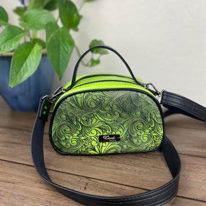 Bolso bandolera / Cartera / Bolso de mano / Bolso pequeño verde brillante hecho a mano