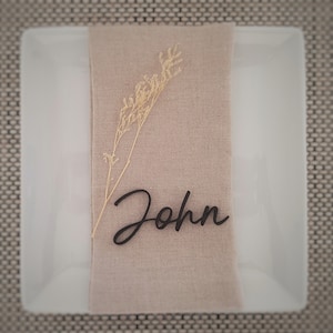 Cartões de lugar de madeira personalizados para casamentos - Cartões de nome personalizados - Configurações de mesa de evento elegantes