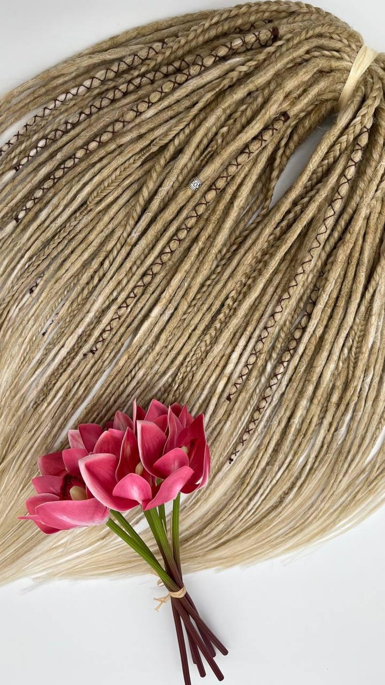 These are synthetic blonde dreads and braids. This set can be in two versions: double ended and single ended dreadlocks, or as they are called for short - DE and SE. This handmade set is made of absolutely safe synthetic material - Kanekalon.