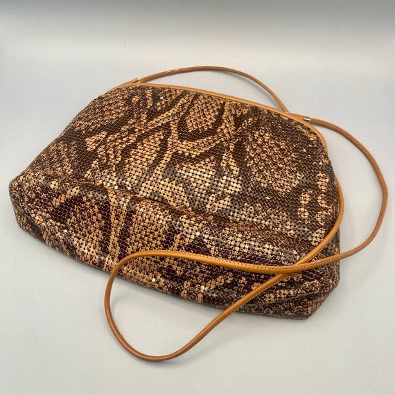 Vintage Whiting and Davis Co. Fine Mesh Ivory Bag/Purse With