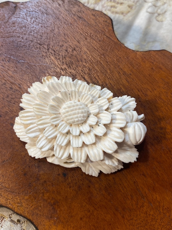 Vintage Hand Carved Flower Brooch