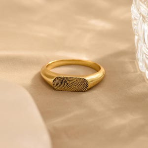 Custom Actual Fingerprint Signet Ring • Fingerprint Signet Ring • Custom Memorial Jewelry • Finger Print Memorial Ring •Perfect Gift for Him