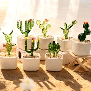 Plantes en pot de verre • Mini ornement en verre • Plantes en vitrail, plante d'intérieur, ornement en verre de voiture • Décoration de bureau • Amateur de cactus • Cadeau d'anniversaire