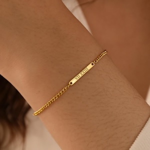 Custom Engraved Mini Bar Bracelet •Personalized Name Bar Bracelet•Isla Bar Bracelet•Personalized Jewelry Gift for Mom•Date Engraved Bracelet