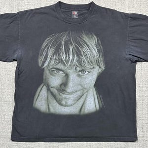 Kurt Cobain Giant Shirt - Etsy