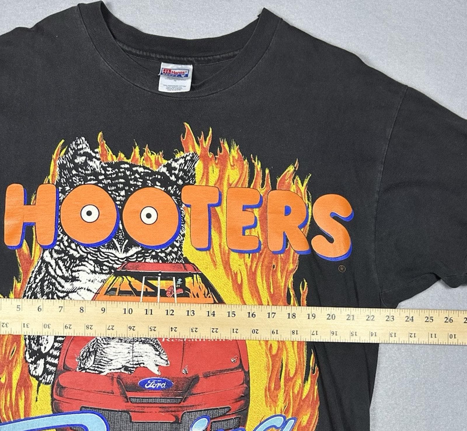 Vintage Original 1995 Hooters Racing Breakthrough T Shirt Hanes 
