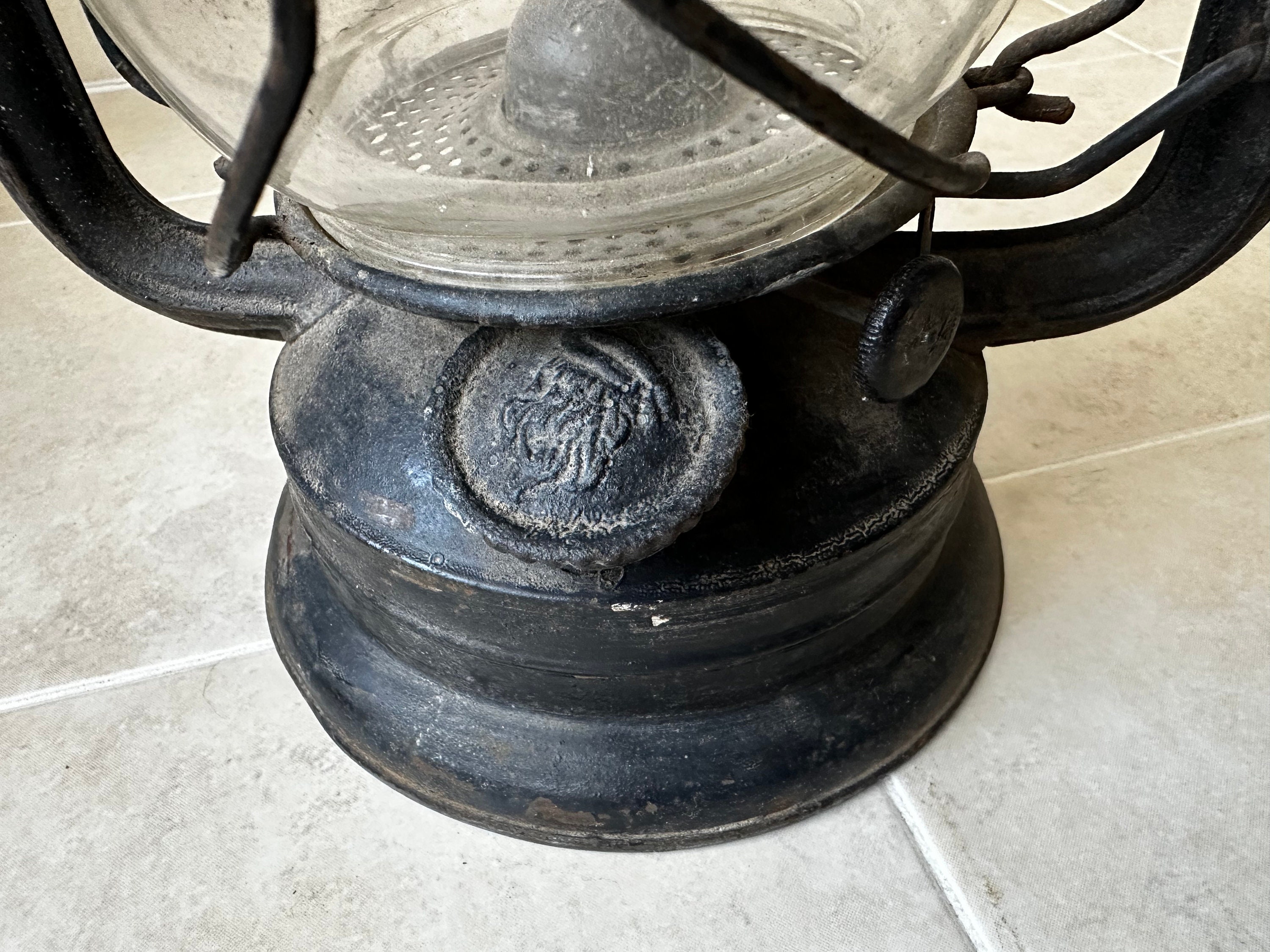 Antique Feuerhand No. 257 Kerosene Lantern With Original