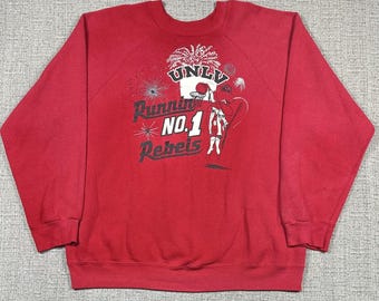 Vintage UNLV Runnin Rebels Sweatshirt Mens XL Red NCAA Basketball No 1 90s University Las Vegas Comfy Vintage