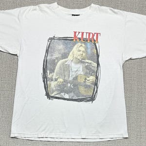 Kurt Cobain Giant Shirt - Etsy