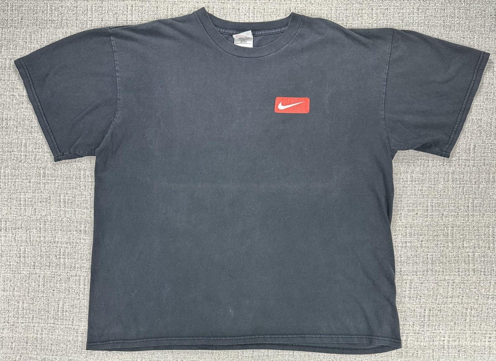 nike box logo tee