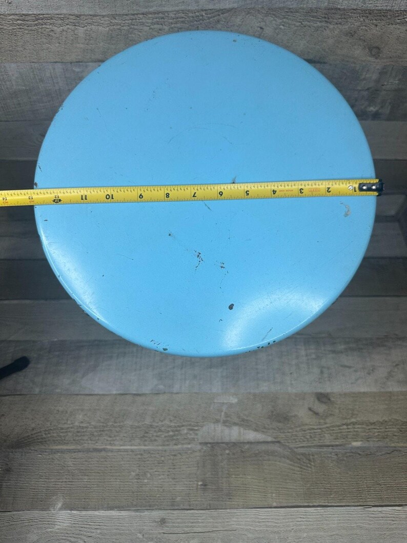 Taburete eléctrico vintage con ventilador de pie Emerson color turquesa, estilo art déco de los años 50, de metal. imagen 5