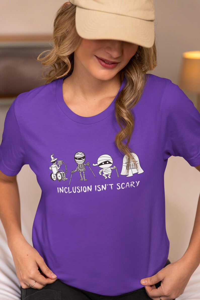 Aazon.co: You Can't Scare E I' A 11th Grade Teacher Halloween Zip Hoodie