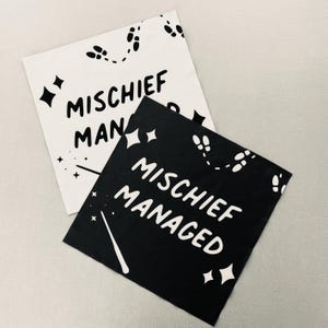 Bannière pour salle de jeu de 12 x 12 po. - Géré par méfait
