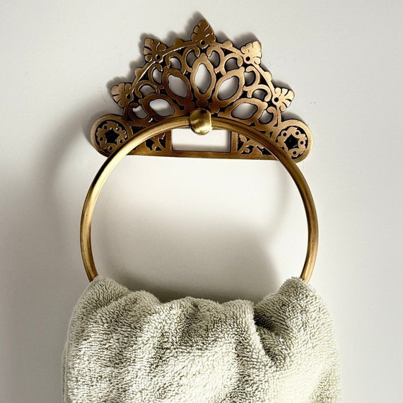 Victorian Antique Brass Towel Ring Holder – Vintage Wall-Mounted Bathroom Hardware, Farmhouse Bathroom Decor - 6 Inch Diameter