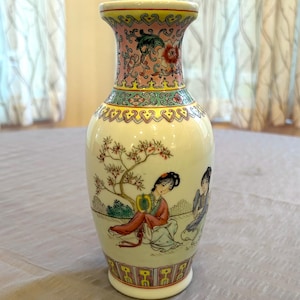 Vintage Handmade Porcelain Chinese Famille Rose Poetry Vase Chinese Export