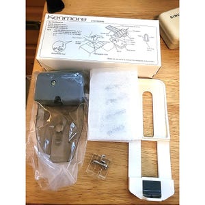 Kenmore 213702016, Buttonhole Maker Attachment for Sewing Machine NIB