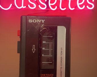 Lecteur cassette enregistreur portable Sony TCM-21 vintage des années 80