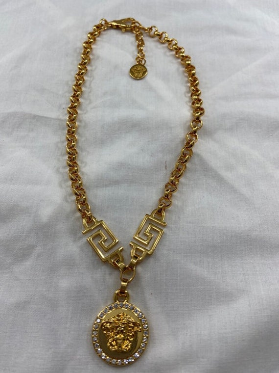 Gold & Rhinestone Round Pendant Necklace with box
