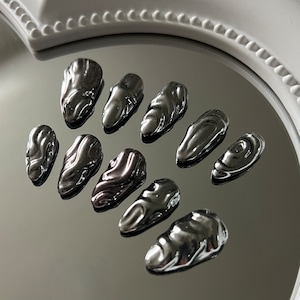 Customizable Molten Silver Press-On Nails