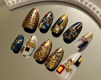 Handmade Gustav Klimt–Inspired Press-On Nails