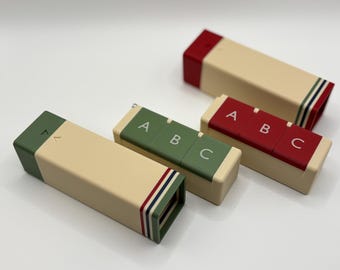 3-Compartment Magnetic Release Pill Case | Fidget Friendly Travel Medicine Organizer