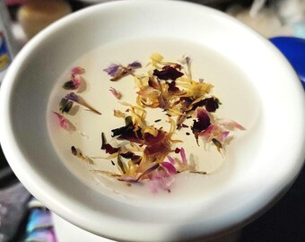 Handmade Soy Wax Melts with Botanicals: Clamshell or Floral Mold