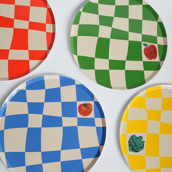 Checkered Fruit and Veggie Dinner Plates (x 12)