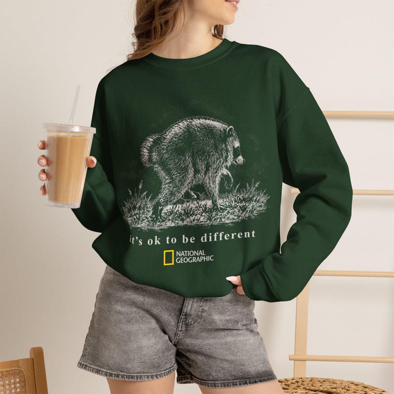Camiseta Comfort Colors Jimothy Raccoon, Camiseta del famoso mapache de Seattle, Camiseta gráfica vintage Y2K, Camiseta de lindo mapache, Regalo divertido de animales imagen 6