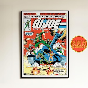 Op de afbeelding: Een comicboekomslag met G.I. Joe, een echte Amerikaanse held. De omslagillustratie toont een groep soldaten in een tank die een kanon afvuren. De omslag is rood, wit en blauw met de titel "G.I. Joe" in grote, vetgedrukte letters.