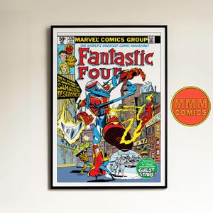 Puede incluir: Portada de cómic enmarcada de Fantastic Four. La obra de arte muestra una figura robótica en rojo, azul y amarillo, con el título "Fantastic Four" en letras grandes. El cómic está etiquetado como "Marvel Comics Group" e incluye el texto "Guest Stars!"