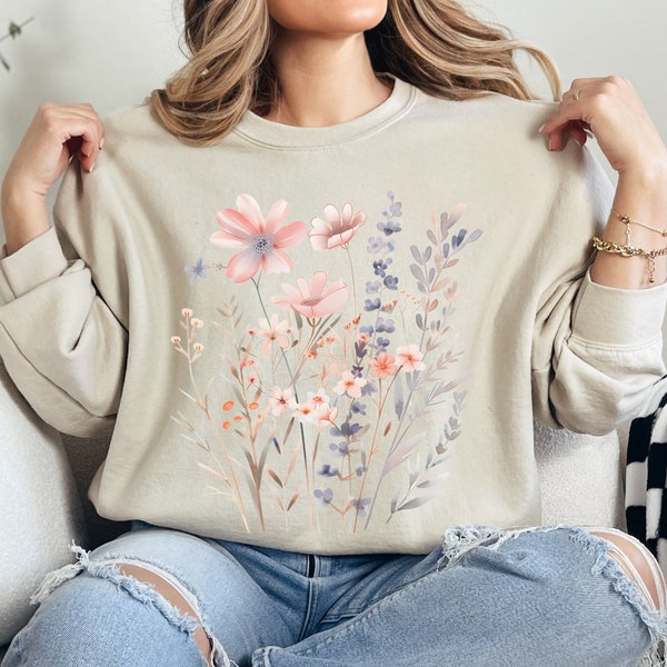 Wildflower Sweatshirt Vintage Sweatshirt Women Oversized Sweatshirt Gift For Her Gift For Mom Flower Lover Gift Flower Sweatshirt Oversized