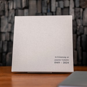 Personalisiertes Trauerbuch | Schönes Kondolenzbuch | Erinnerungsbuch für Beerdigung und Gedenkveranstaltung | Kondolenzbuch mit Namen